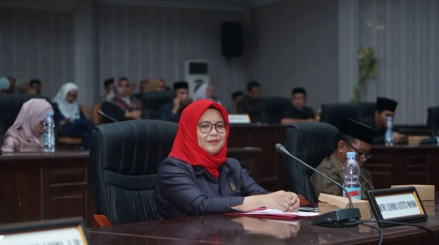 Anggota DPRD Kabupaten Bolaang Mongondow Utara, Dewi Zandra Astuti Mondo Ketua Fraksi PDI Perjuangan