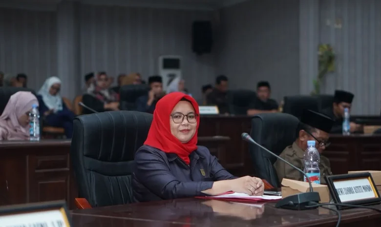 Anggota DPRD Kabupaten Bolaang Mongondow Utara, Dewi Zandra Astuti Mondo Ketua Fraksi PDI Perjuangan